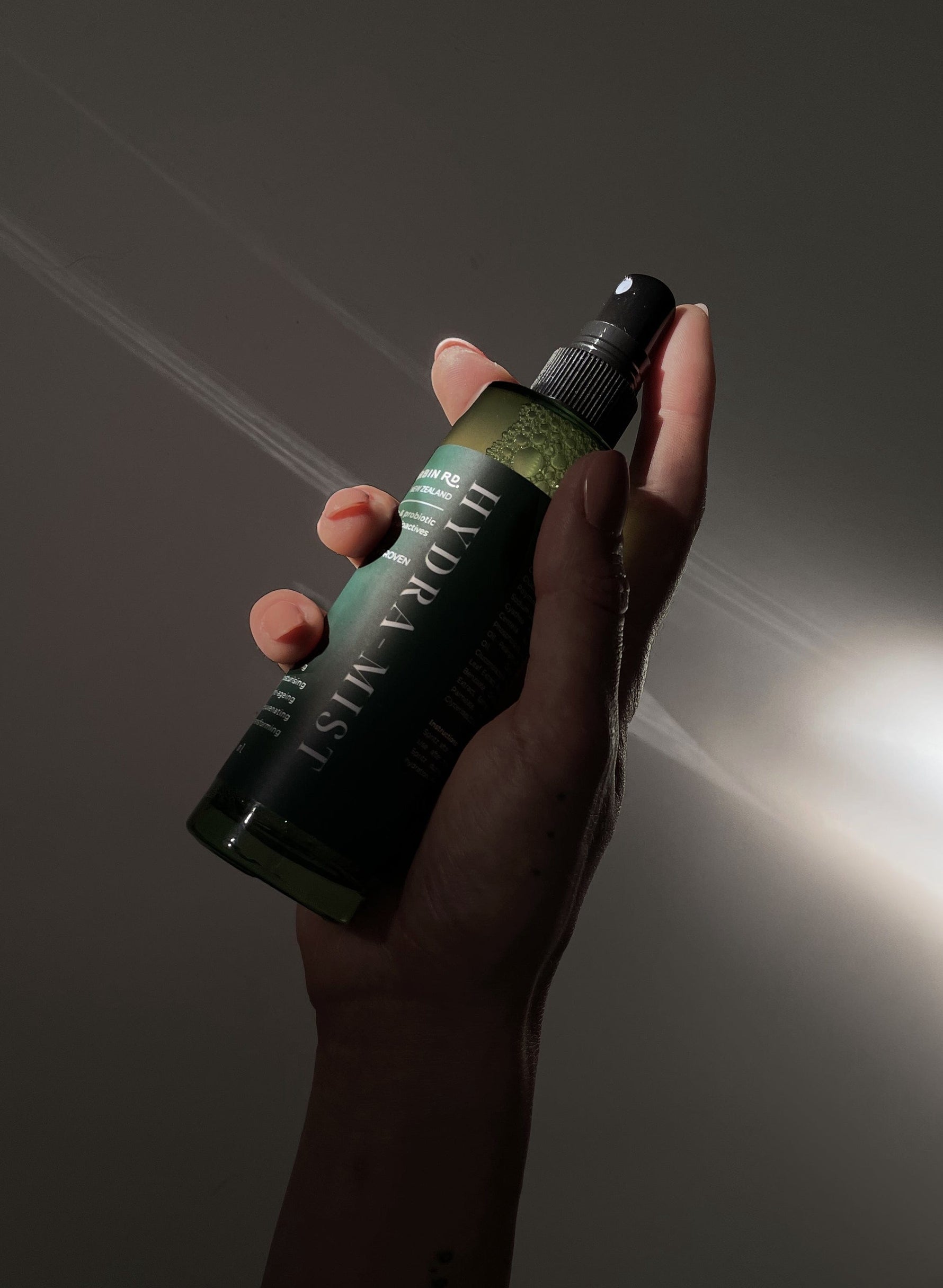 Corbin Rd Moisture Mist 4-in-1  SMART Moisture-Mist